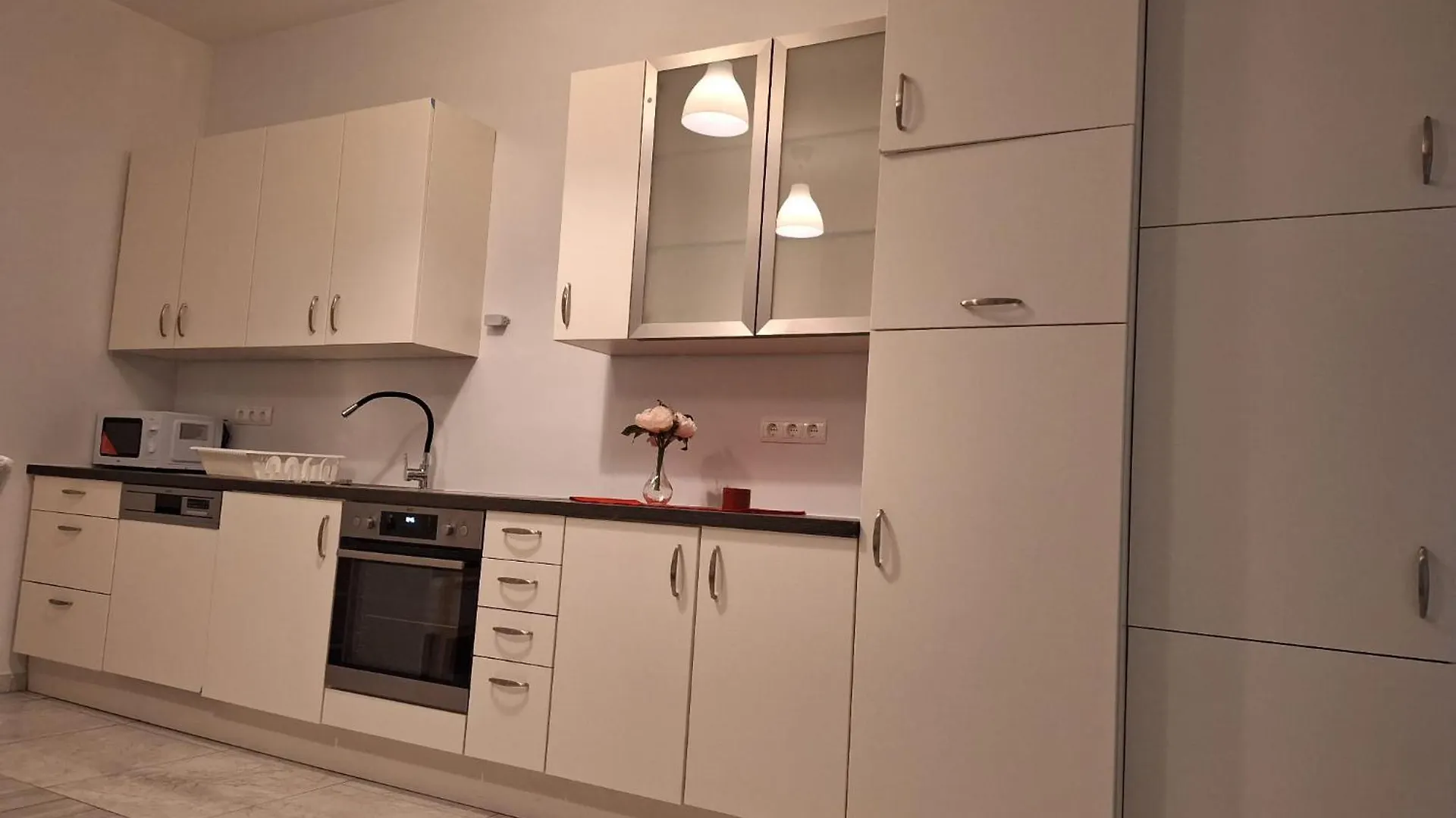 Betariel'Com Donau Zentrum Viena Apartamento